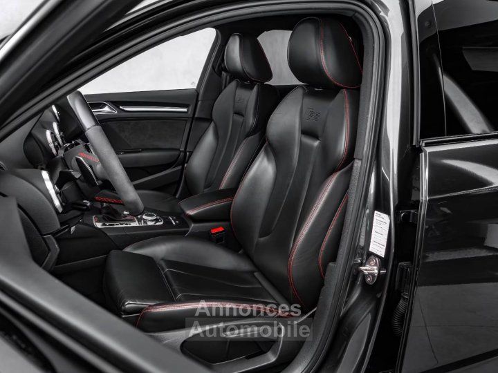 Audi RS3 25 TFSI quattro*Daza*Matrix*OZ - 14