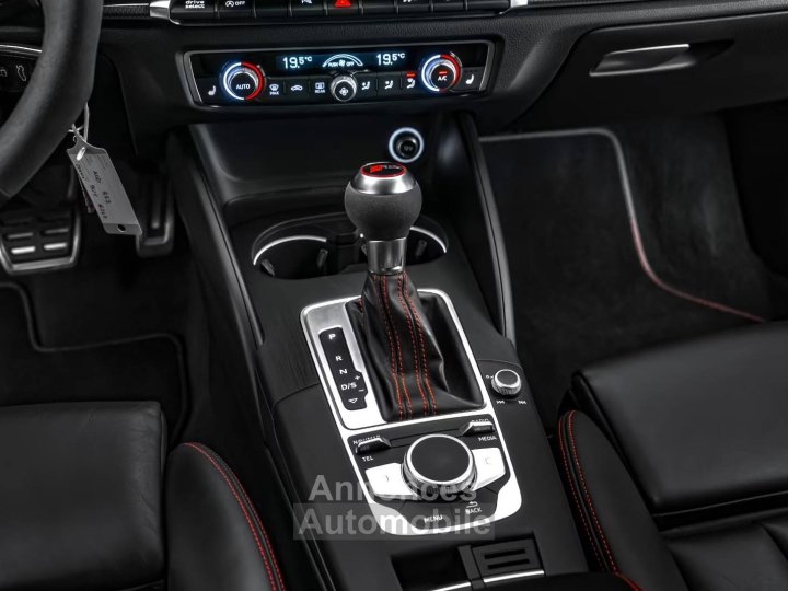 Audi RS3 25 TFSI quattro*Daza*Matrix*OZ - 18