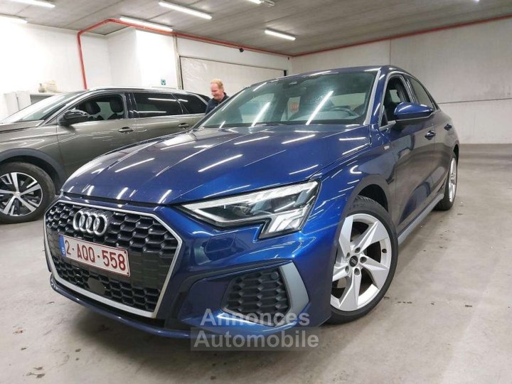 Audi A3 35TFSi Sedan SLine STronic LED-CUIR-NAVI-CAMERA - 2