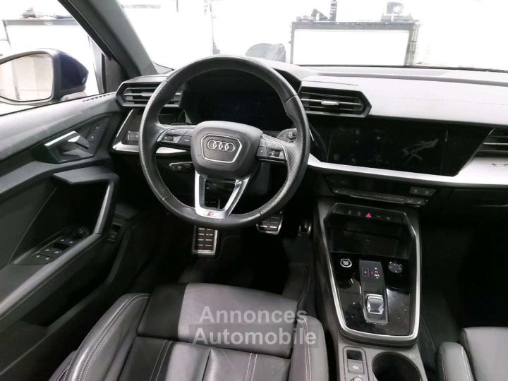 Audi A3 35TFSi Sedan SLine STronic LED-CUIR-NAVI-CAMERA - 4