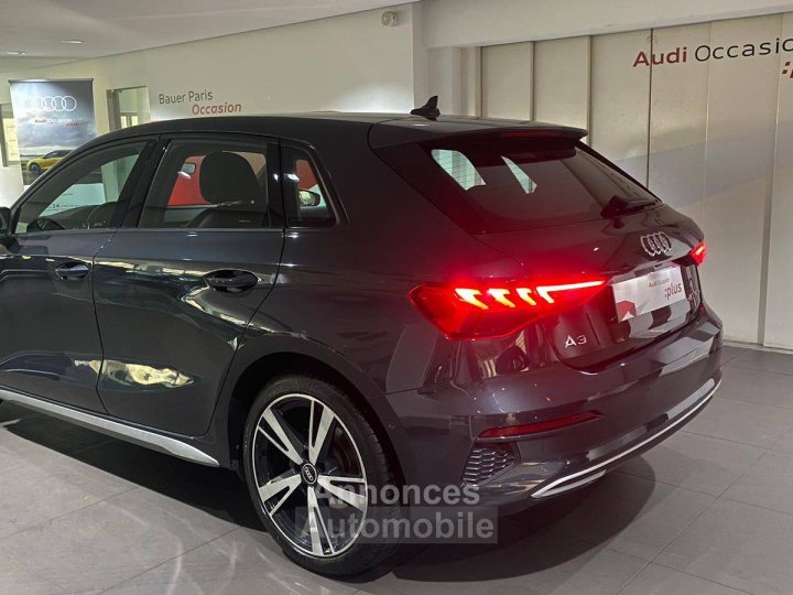 Audi A3 Sportback 40 TFSIe 204 S tronic 6 Design Luxe - 2