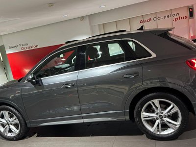 Audi Q3 35 TFSI 150 ch S tronic 7 S line   - 2