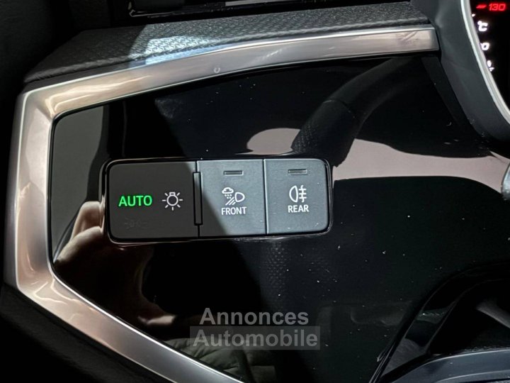 Audi Q3 35 TFSI 150 ch S tronic 7 S line - 9