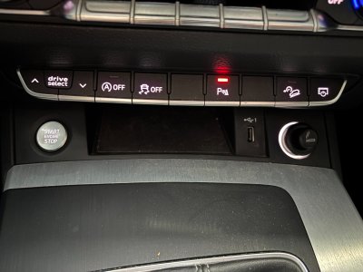 Audi Q5 20 tdi 150 s line   - 33