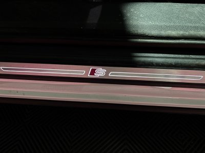 Audi Q5 20 tdi 150 s line   - 48