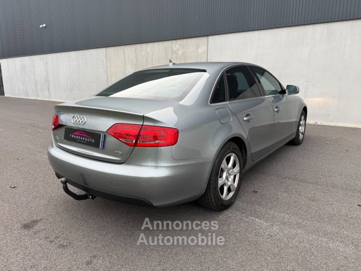 Audi A4 20 TDI 16V FAP Multitronic 143 cv - Régulateur / Attelage / GPS / Distribution OK - - 5