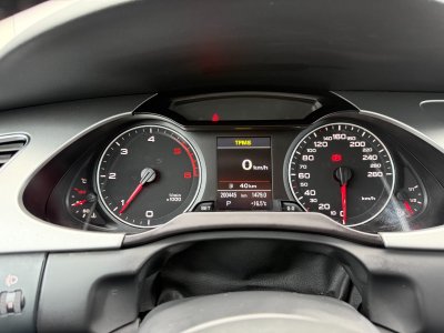 Audi A4 20 TDI 16V FAP Multitronic 143 cv - Régulateur / Attelage / GPS / Distribution OK -   - 25