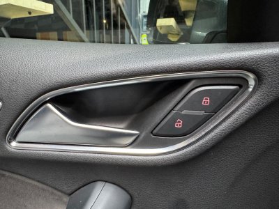 Audi Q3 20 TDI 177 ch S line   - 25