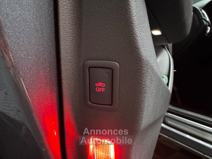 Audi Q3 20 TDI 177 ch S line - 27