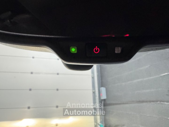 Audi Q3 20 TDI 177 ch S line - 37