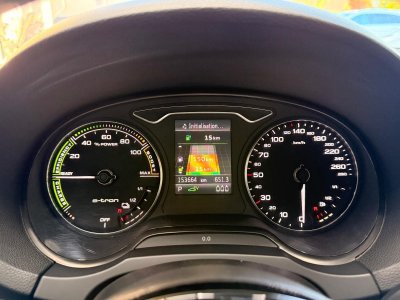 Audi A3 Sportback 14 TFSI e-tron 204 Ambition Luxe S tronic 6 / SUIVIE COMPLET / TOIT OUVRANT / LED / SIEGES ELEC / PACK HIVER   - 13