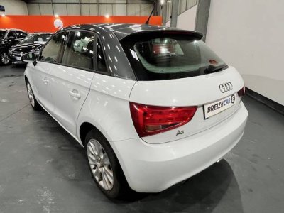 Audi A1 16 TDI 90ch FAP Urban Sport S tronic 7   - 3