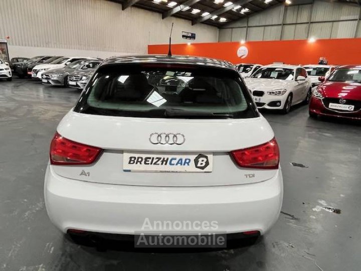 Audi A1 16 TDI 90ch FAP Urban Sport S tronic 7 - 5