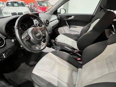 Audi A1 16 TDI 90ch FAP Urban Sport S tronic 7   - 8