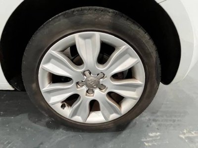 Audi A1 16 TDI 90ch FAP Urban Sport S tronic 7   - 17