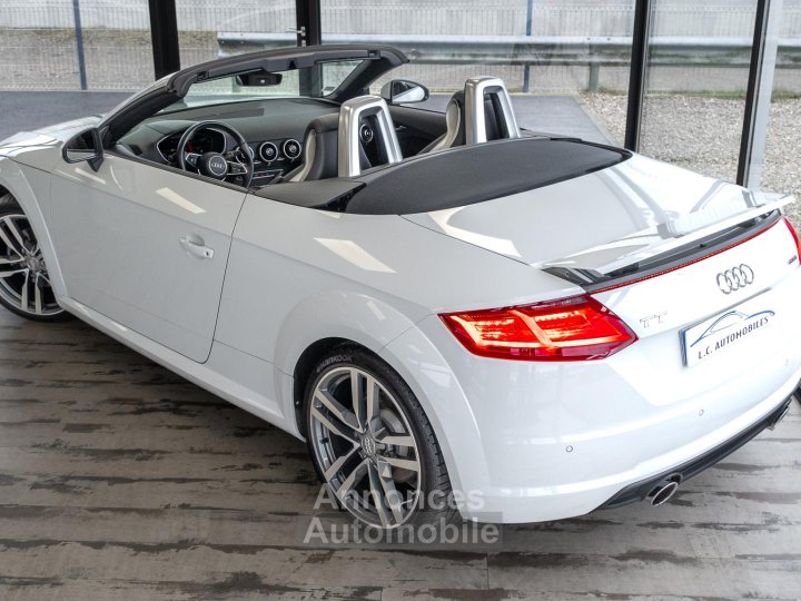 Audi TT Roadster Quattro 20 TFSI 230 S-tronic S-Line - 11