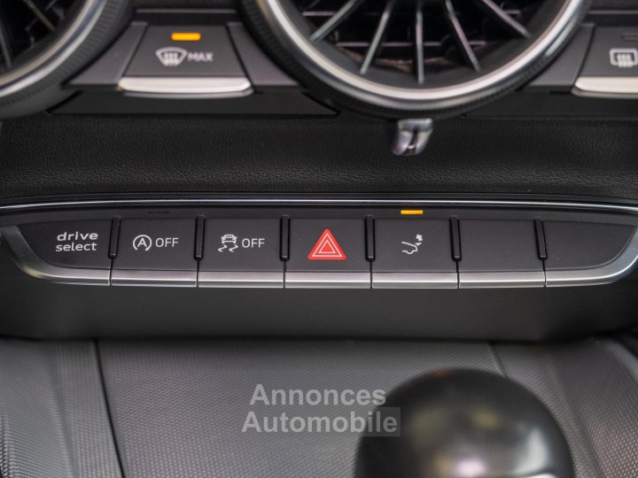 Audi TT Roadster Quattro 20 TFSI 230 S-tronic S-Line - 32