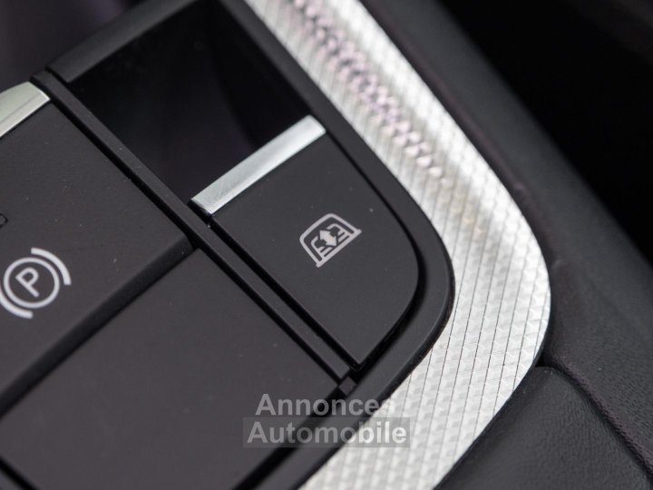 Audi TT Roadster Quattro 20 TFSI 230 S-tronic S-Line - 33