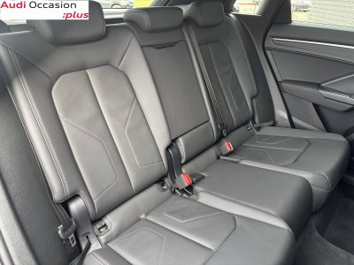 Audi Q3 35 TFSI 150 ch S tronic 7 S line plus   - 8