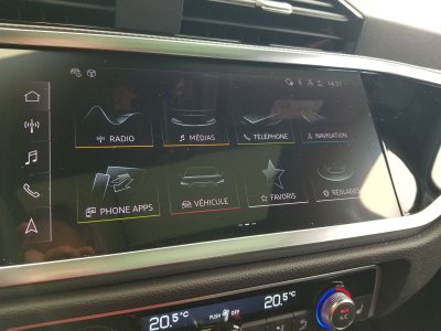 Audi Q3 35 TFSI 150 ch S tronic 7 S line plus   - 9