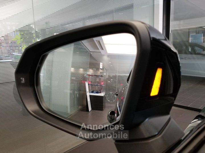 Audi Q3 35 TFSI 150 ch S tronic 7 S line plus - 24