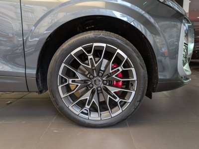 Audi Q3 HYBRIDE e-hybrid 272 ch S tronic 6 S line   - 4