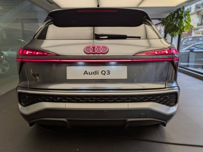 Audi Q3 HYBRIDE e-hybrid 272 ch S tronic 6 S line   - 9