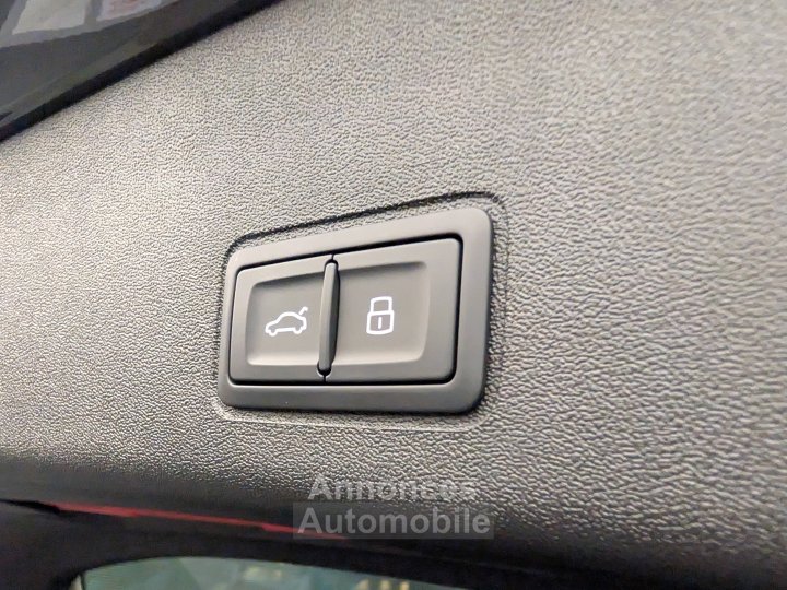 Audi Q3 HYBRIDE e-hybrid 272 ch S tronic 6 S line - 13