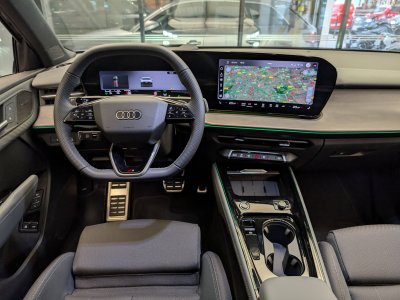 Audi Q3 HYBRIDE e-hybrid 272 ch S tronic 6 S line   - 25