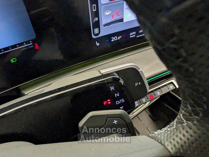 Audi Q3 HYBRIDE e-hybrid 272 ch S tronic 6 S line - 37