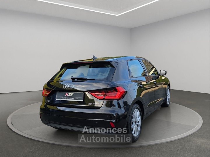 Audi A1 Sportback 25 TFSI S tronic KLIMA%2BLED%2BTEMPOMAT - 4