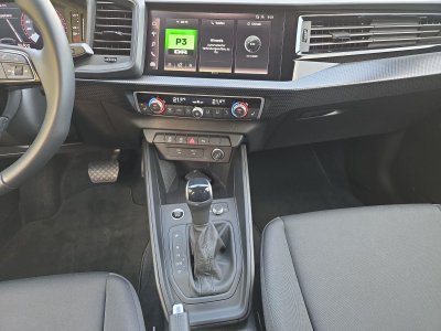 Audi A1 Sportback 25 TFSI S tronic KLIMA%2BLED%2BTEMPOMAT   - 12