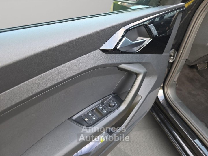 Audi A1 Sportback 25 TFSI S tronic KLIMA%2BLED%2BTEMPOMAT - 13