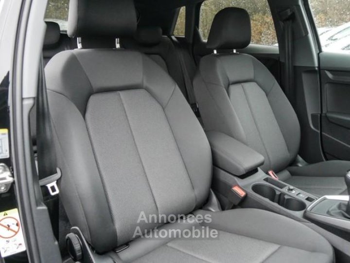 Audi A3 Sportback 30 advanced LM17 NAVI%2B SITZHEIZUNG - 6
