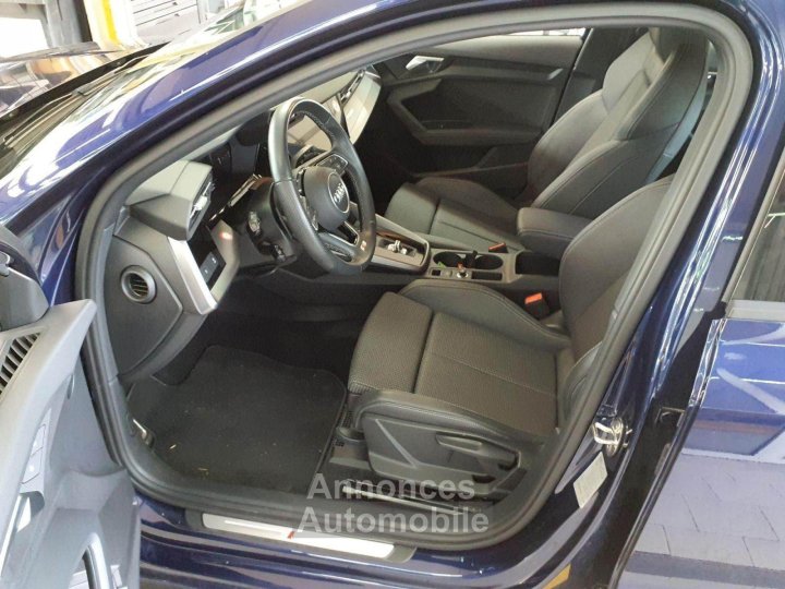 Audi A3 Sportback 30 TFSI LED Navi PDC%2B Teilleder - 3