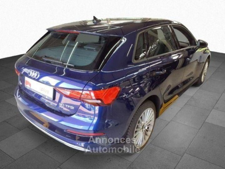 Audi A3 Sportback 30 TFSI LED Navi PDC%2B Teilleder - 6