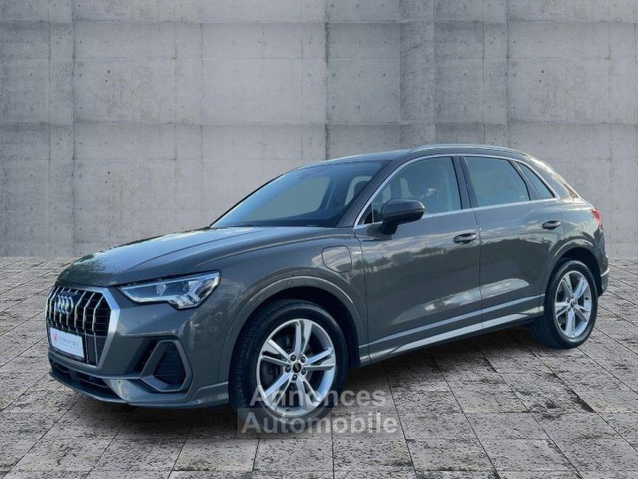 Audi Q3 45 TFSI e S-TR S-LINE LED%2BNAV%2BRFK%2BACC%2BSHZ%2BAHK - 1
