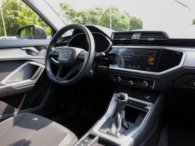 Audi Q3 45 TFSI e LM18 Kamera Smartph Interf SHZ   - 4