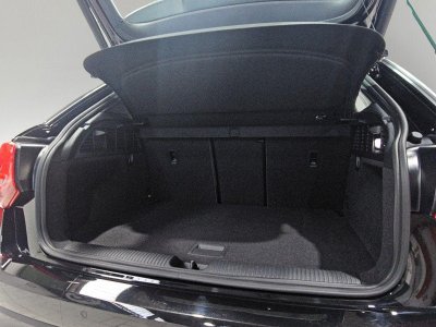 Audi Q2 35 TFSI S-Line 17 ACC AHK-VORB NAVI PDC SHZ   - 6