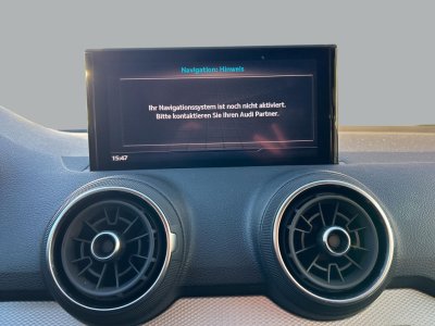 Audi Q2 35 TFSI S line LED+PDC+KAMERA+KLIMA   - 8