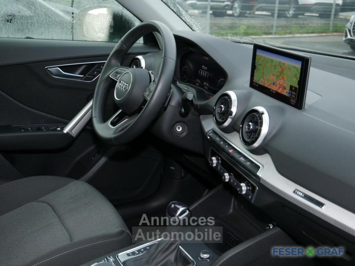 Audi Q2 S line 35 TFSI S tronic Matrix Pano Navi - 5