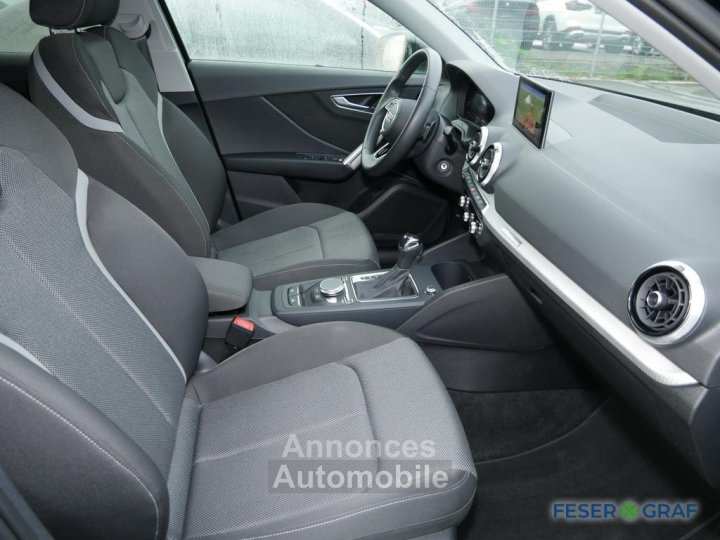 Audi Q2 S line 35 TFSI S tronic Matrix Pano Navi - 6