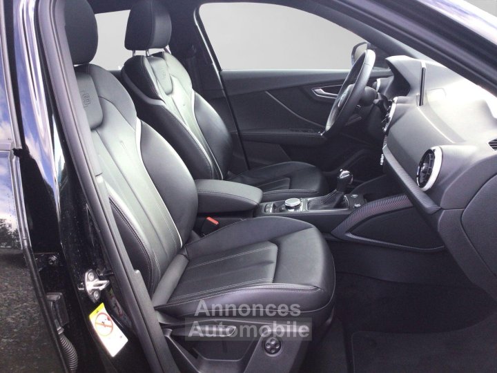 Audi Q2 35 TFSI 2x S LINE LM19 PANO MATRIX BuO - 4