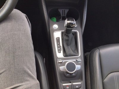 Audi Q2 35 TFSI 2x S LINE LM19 PANO MATRIX BuO   - 11