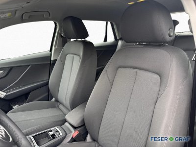 Audi Q2 30 TFSI Kamera-Car Play-SHZ-   - 12