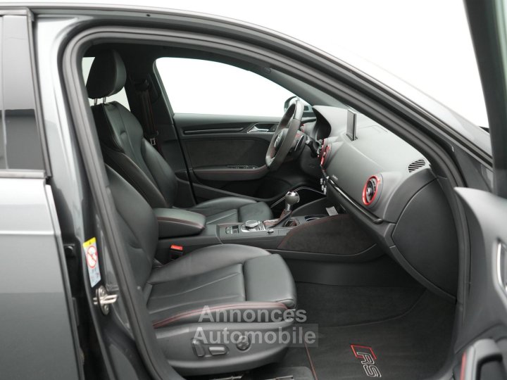 Audi RS3 Sportback MATRIX B&O LEDER RAUTE NAVI VIRT - 4