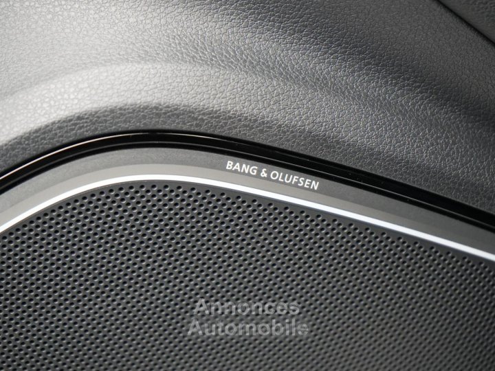 Audi RS3 Sportback MATRIX B&O LEDER RAUTE NAVI VIRT - 12