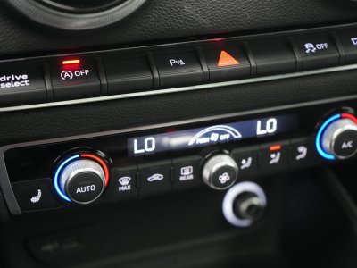 Audi RS3 PANO SHZ MATRIX ACC B&O INDIVIDUAL RAUTE   - 10