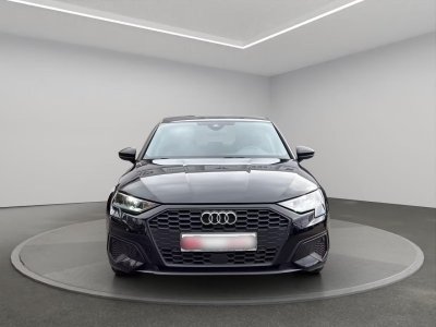 Audi A3 Sportback 14 40 TFSI e - 204 - BV S-Tronic 6 8Y S line PHASE 1 - 5