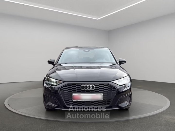 Audi A3 Sportback 14 40 TFSI e - 204 - BV S-Tronic 6 8Y S line PHASE 1 - 5